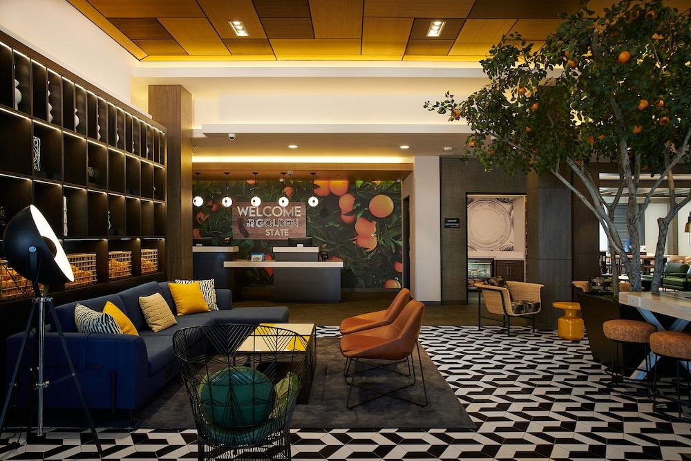 Hampton & Sherman Oaks Hotel 3*